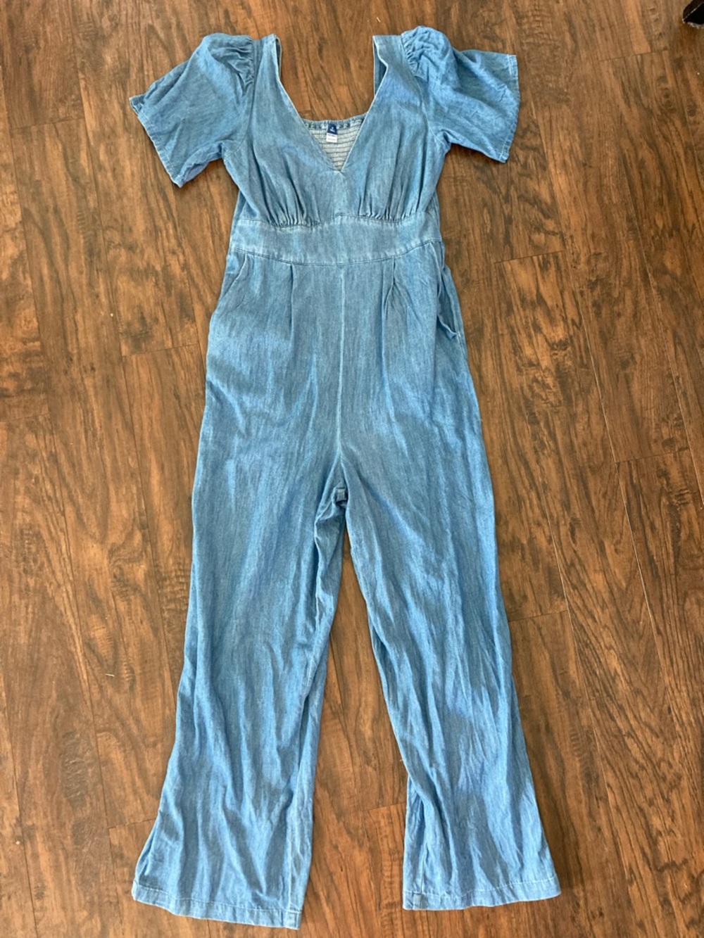 Old Navy Chambray Waist Define Short Sleeve Wide-Leg Jumpsuit m tall